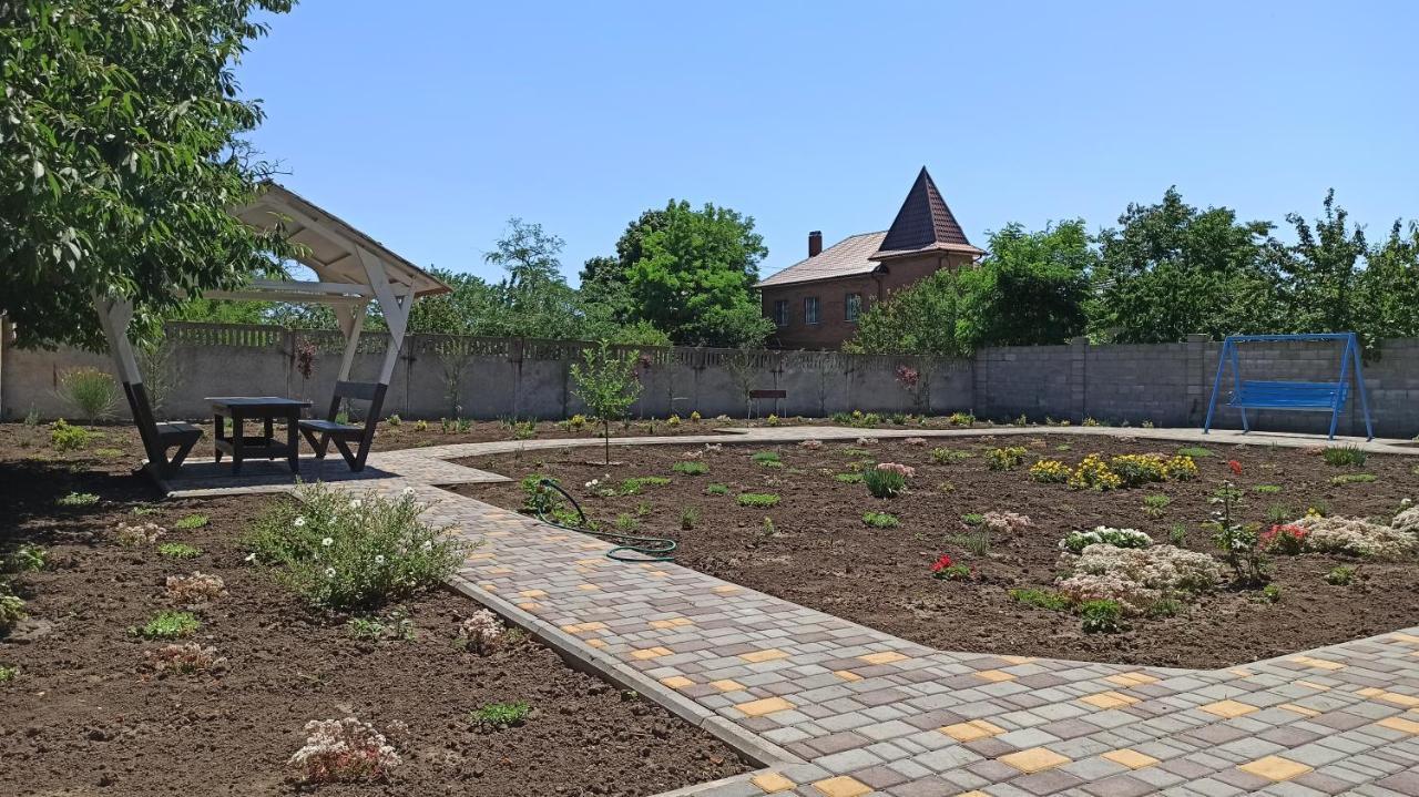 Hotel Eco House Chornomorsk Exterior foto