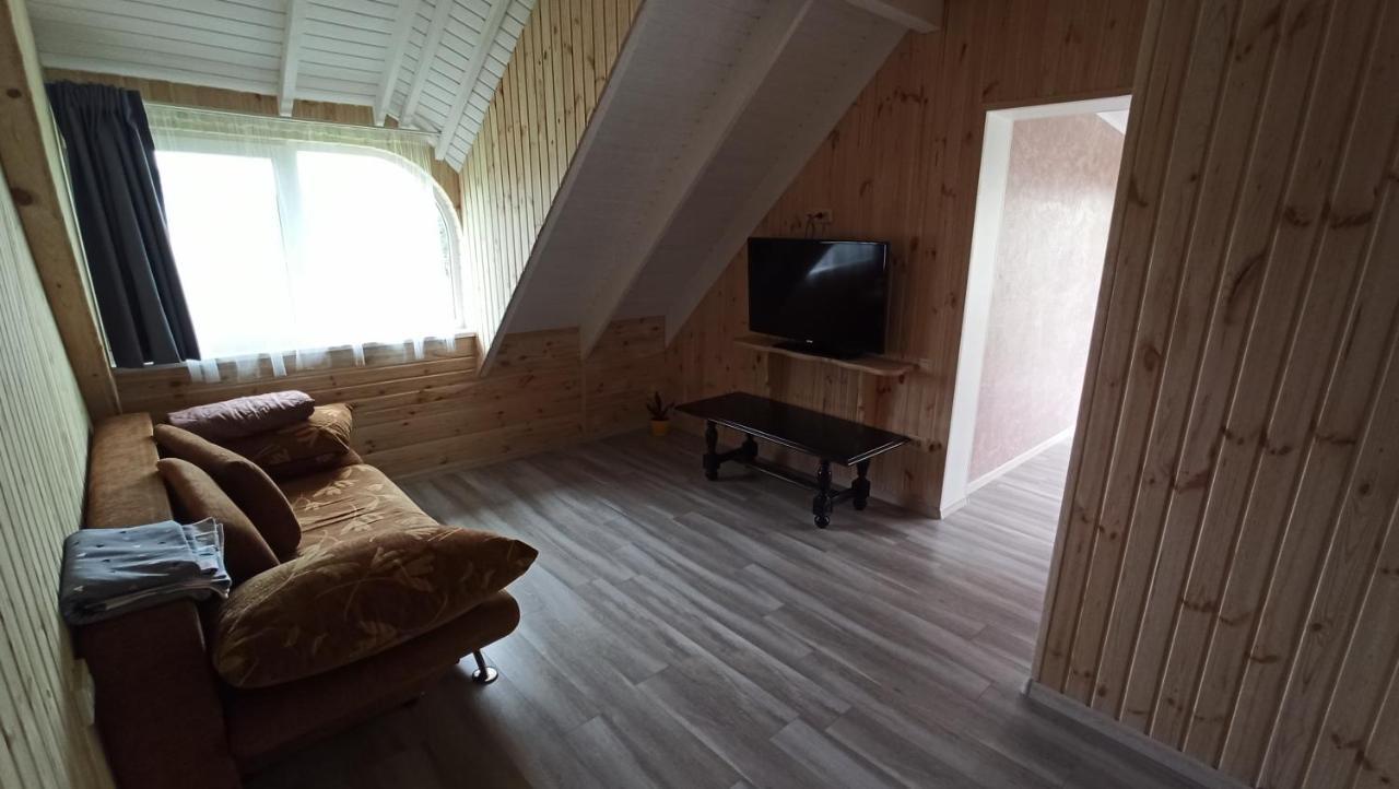 Hotel Eco House Chornomorsk Exterior foto