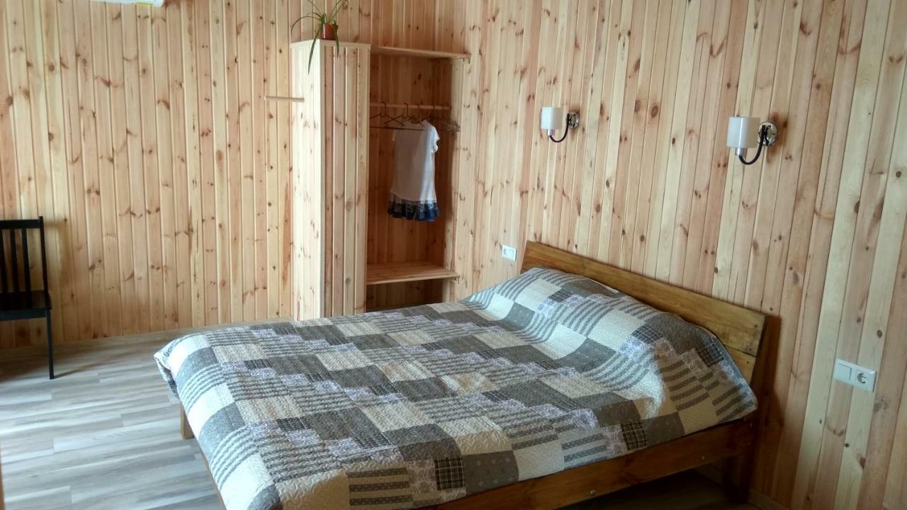 Hotel Eco House Chornomorsk Exterior foto