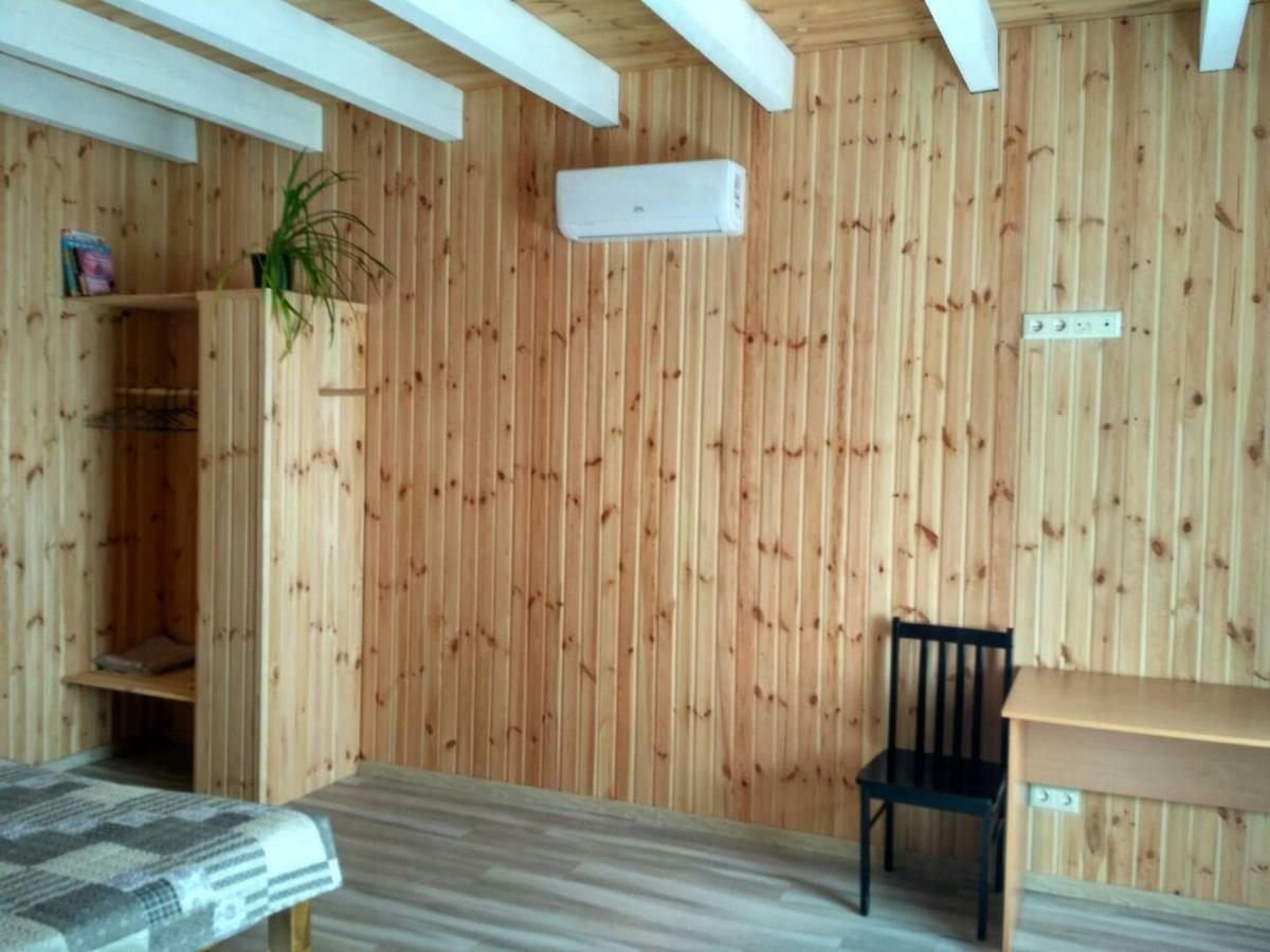 Hotel Eco House Chornomorsk Exterior foto